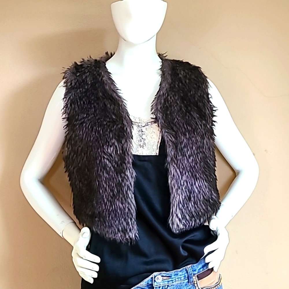 Y2K fur vest, faux fur, large, brown black